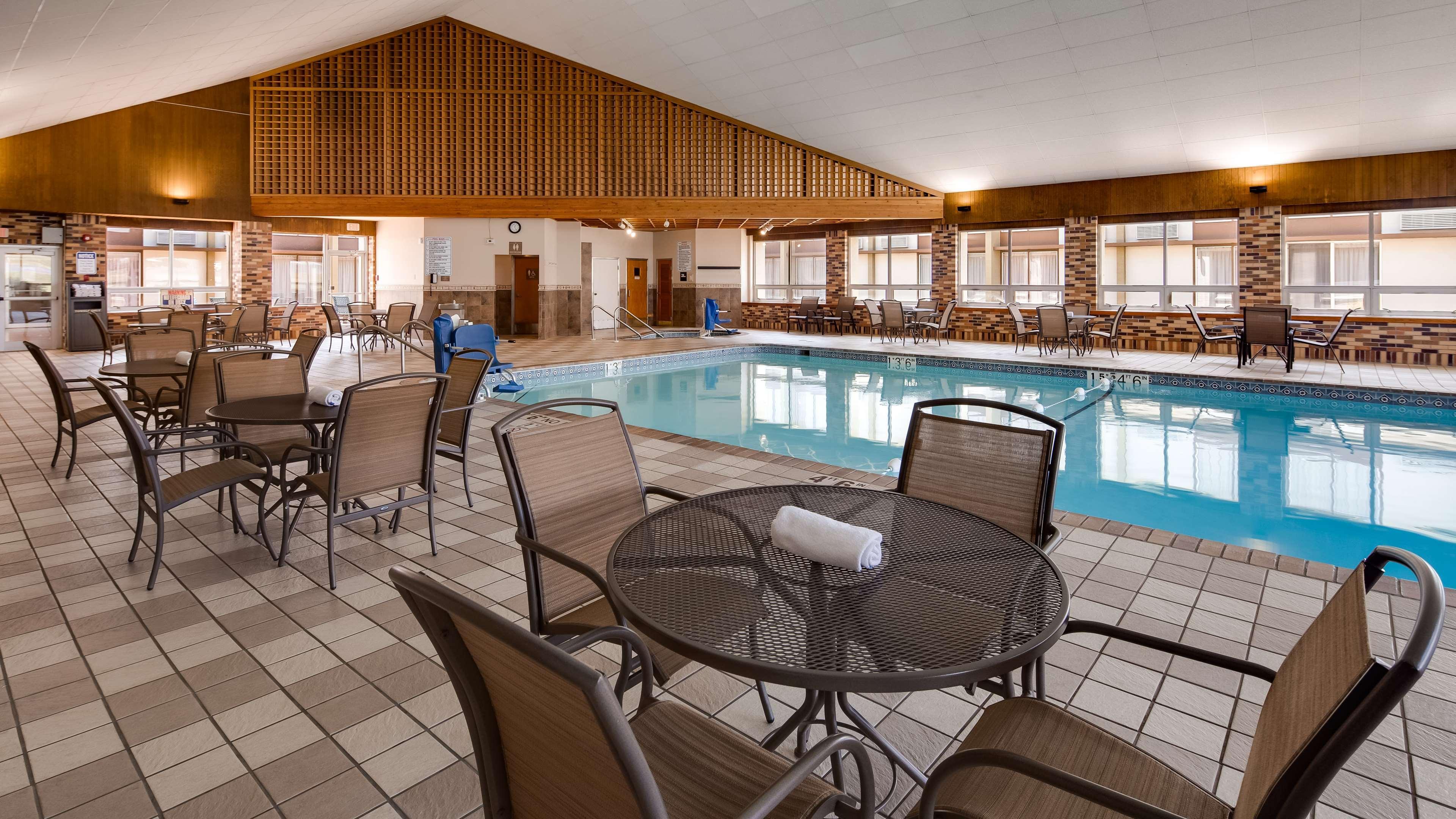Best Western Tomah Hotel Екстериор снимка