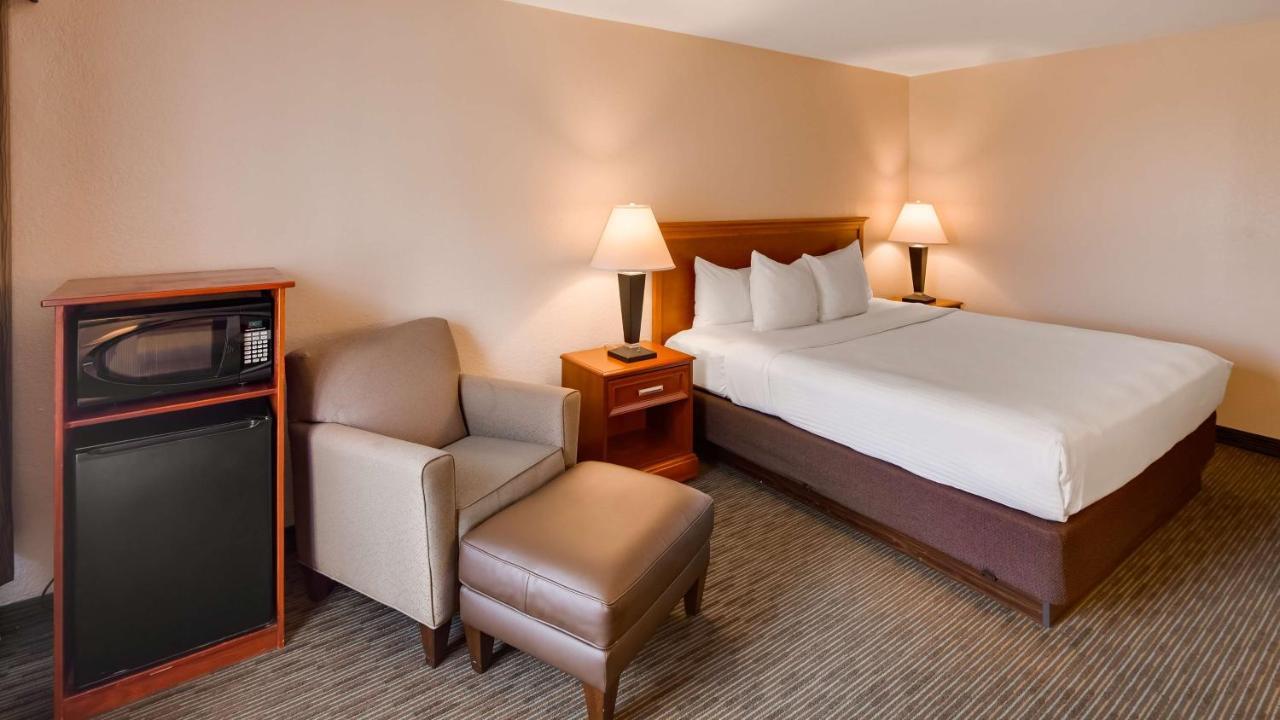 Best Western Tomah Hotel Екстериор снимка