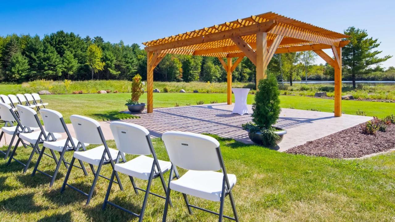 Best Western Tomah Hotel Екстериор снимка