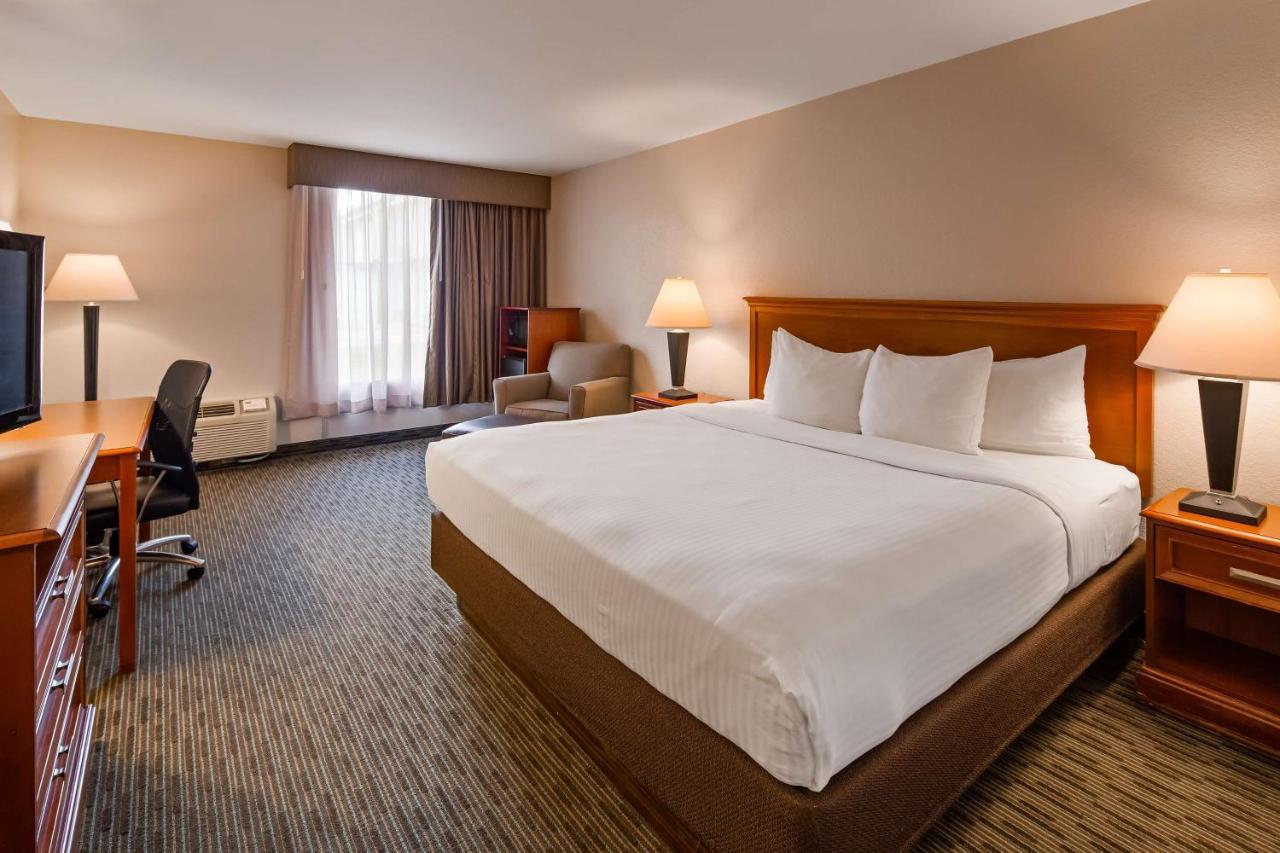 Best Western Tomah Hotel Екстериор снимка