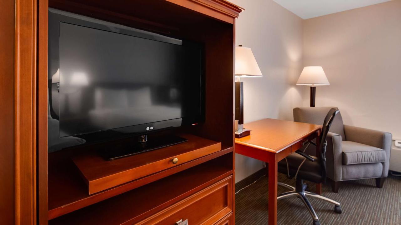 Best Western Tomah Hotel Екстериор снимка