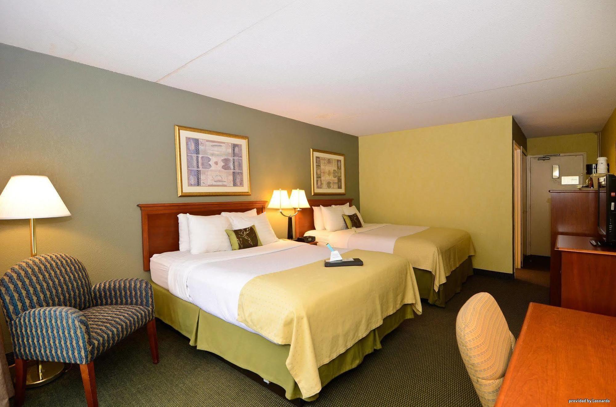 Best Western Tomah Hotel Стая снимка